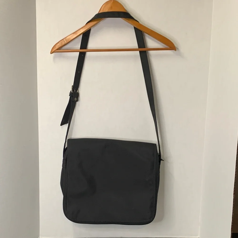 NEW YORK STYLE Classic Messenger Bag